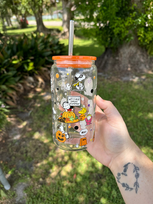 Charlie Brown great pumpkin Halloween glass cup